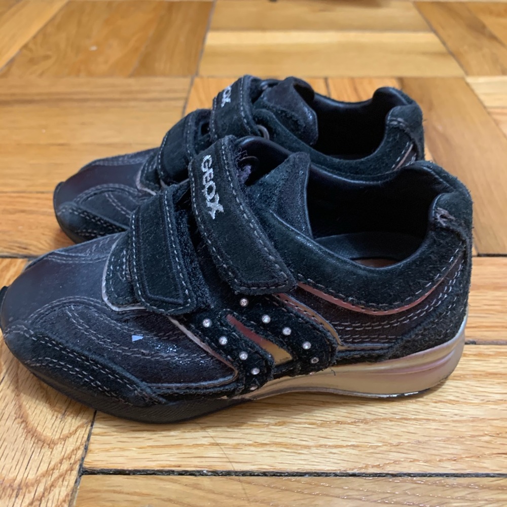 Geox girls rhinestone black sneakers 10